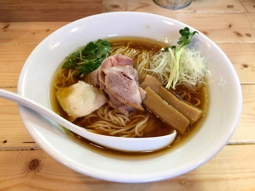 「丸鶏中華そば」@味噌ぶり noodle みやみやの写真
