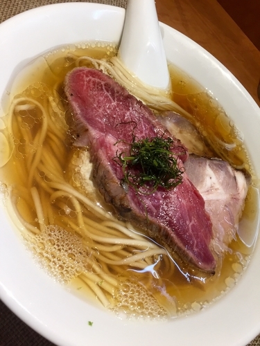 「【柴崎亭✖️㐂九家のコラボ】牛､豚､鶏を使った､淡麗中華そば」@柴崎亭の写真