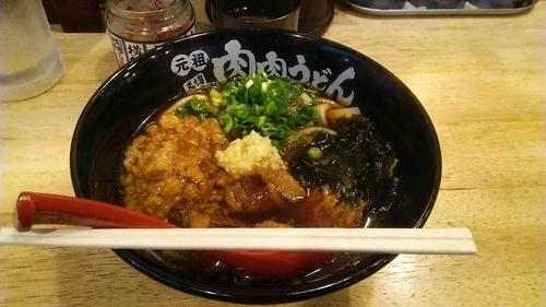 「[牛]肉肉うどん 720円」@肉肉うどん 東池袋店の写真