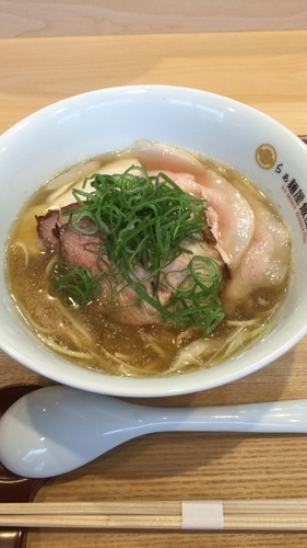 「にぼしチャーシュー麺」@飯田商店 湯河原本店の写真