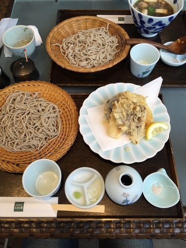 「生粉打ち蕎麦 野菜天ぷら1800円」@総本家 小松庵 駒込本店の写真