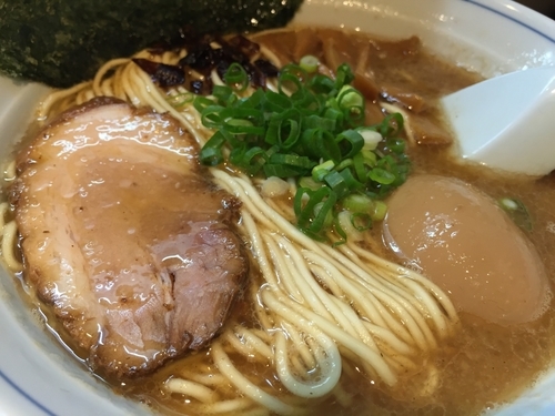 「味玉中華そば」@中華そば むらさき山の写真