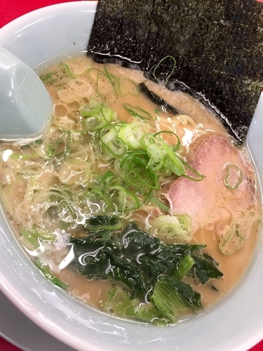 「醤油らーめん ￥630」@山岡家 川島店の写真