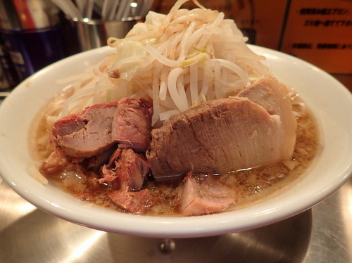 「ラーメン(200g)+辛揚げ」@ジロリアン 町屋店の写真
