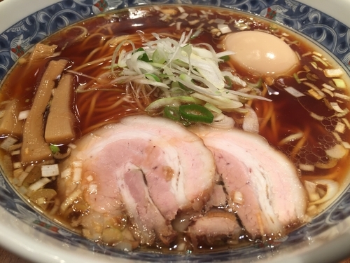 「支那そば味玉入り（850円）」@支那そば しんばの写真