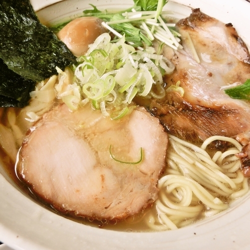 「特製塩らーめん(890円)」@地鶏らーめん 秋津の写真