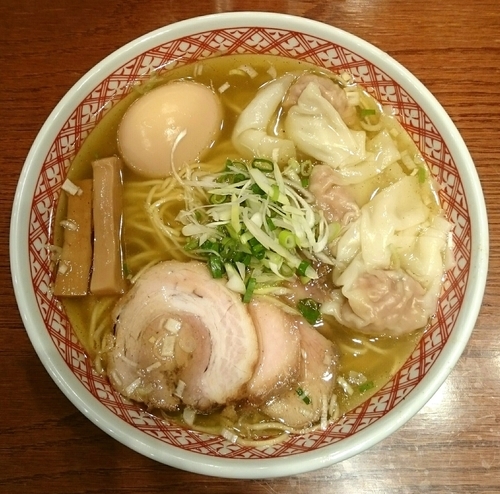 「特製らーめん(白だし) 味玉」@支那そば しんばの写真