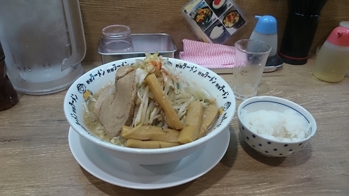 「野郎ラーメン・極太メンマ(アブラ)￥８３０」@野郎ラーメン 川崎東口店の写真