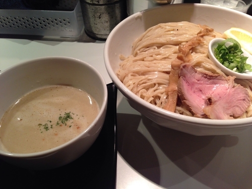 「塩つけそば」@SOBAHOUSE金色不如帰の写真