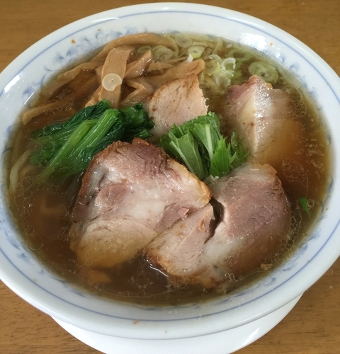 「菊月の一杯 丸鶏スープにて イベリコチャーシュー麺」@MENYA 食い味の道有楽の写真