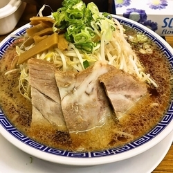 ラーメン+もやし増量