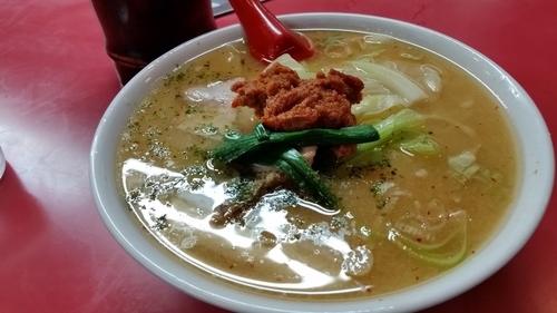 「辛味噌ラーメン　800円」@龍上海 山形店の写真