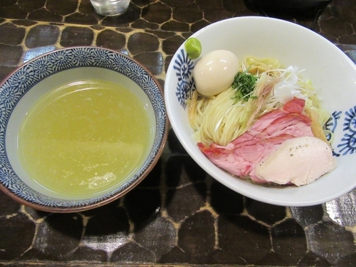 「限定　上州地鶏の塩つけそば（８００円）＋他」@特級鶏蕎麦 龍介の写真