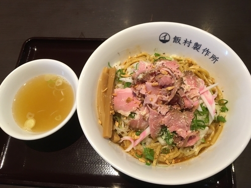 「汁なし裏【生卵】」@中華そば 飯村製作所の写真