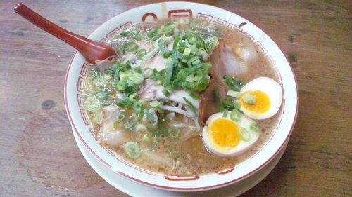 「煮玉子らーめん」@らーめん2国 伊川谷店の写真