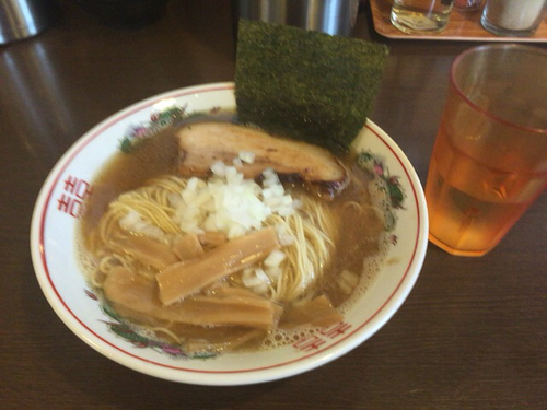 「きまぐれ煮干そば」@つけ麺 弥七の写真