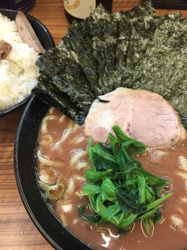 「ラーメン、少なめ、海苔、サービスライス」@横浜家系らーめん 二代目 武道家の写真