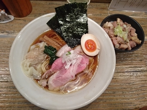 「特製醤油らあめん+コロチャー小めし」@Homemade Ramen 麦苗の写真