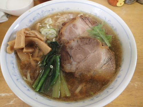 「丸鶏スープにて イベリコチャーシュー麺 1300円」@MENYA 食い味の道有楽の写真