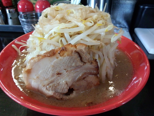 「二郎系ラーメン830円」@麺’sBLAND 文蔵BLACKの写真