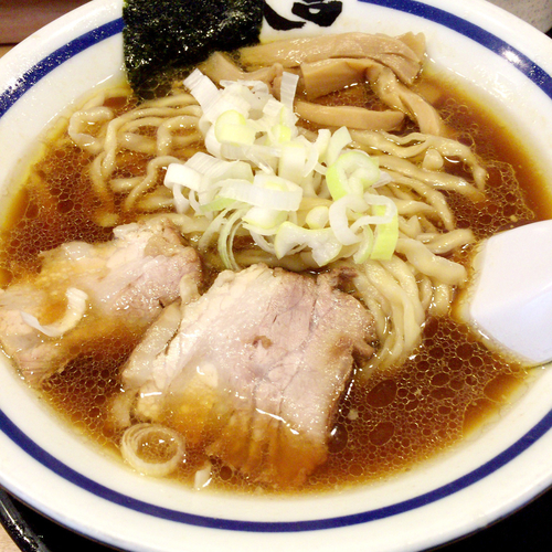 「ラーメン　780円」@天然豚骨醤油 らーめん玉 超大吉 上野店の写真