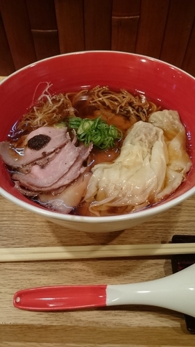 「チャーシューワンタン醤油soba」@Japanese Soba Noodles 蔦の写真