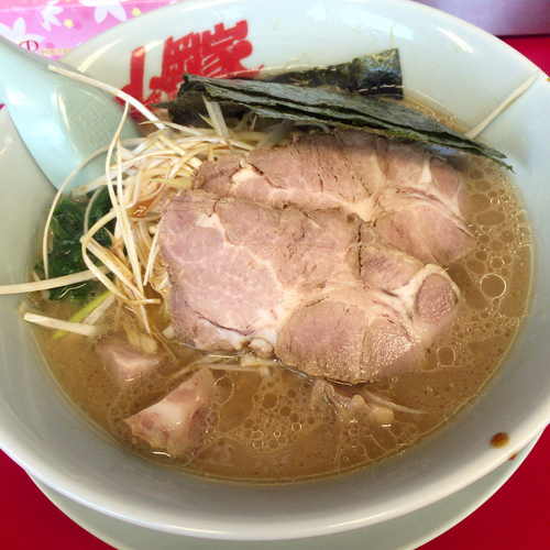 「醤油ネギラーメン（濃いめ・オオメ・カタメ）　730円」@ラーメン山岡家 大泉店の写真