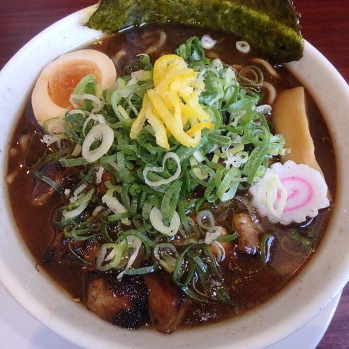 「キング煮干しラーメン(950円)(限定)、餃子(260円)」@ラーメンダイナー GOGO宝来軒の写真