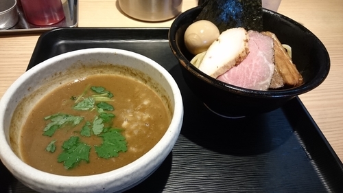 「特製濃厚煮干しつけ麺 ￥ 1000」@煮干し中華そば 一燈の写真