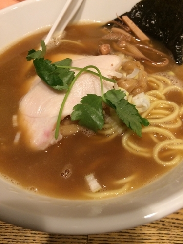 「烏賊干し鶏白湯醤油そば」@新橋 纏の写真