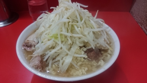 「ぶた入りラーメン、ニンニク」@ラーメン二郎 松戸駅前店の写真