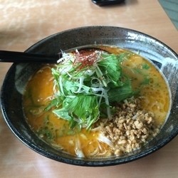 担々麺（850円）