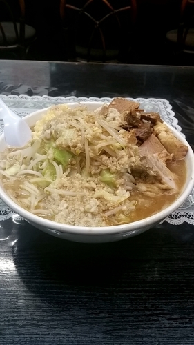 「富二郎　豚増しアブラニンニク」@大勝軒 本庄店の写真