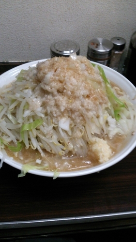 「らーめん大盛り豚2枚全マシ」@らーめん虎丸の写真