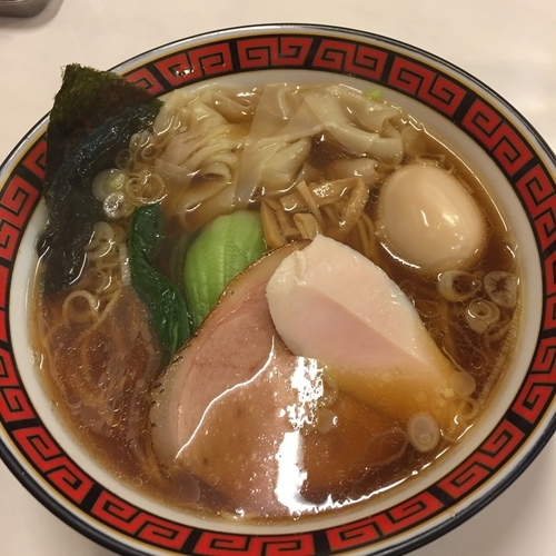 「ワンタン中華そば ＋煮卵」@中華そば 華丸の写真