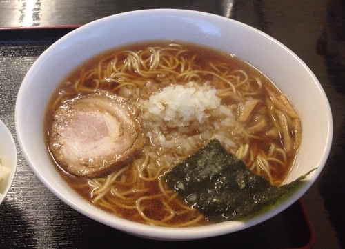 「らぁめん大盛＋ライス(500円＋100円＋150円)」@醤油らぁめん専門店 香味屋の写真