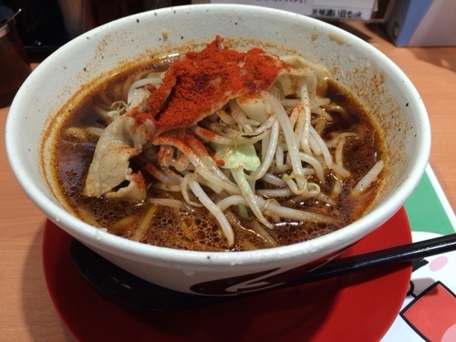 「赤唐辛子醤油らぁめん ￥７８０」@神戸ちぇりー亭 南小岩店の写真