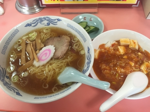 「ラーメン 半マーボー飯 850円」@豊園 福田町店の写真