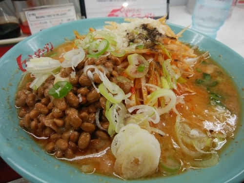 「ネギ味噌納豆ラーメン（ニンニク増し）」@くるまやラーメン 東村山店の写真