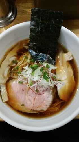 「鶏清湯醤油ら～めん」@麺庵 小島流の写真