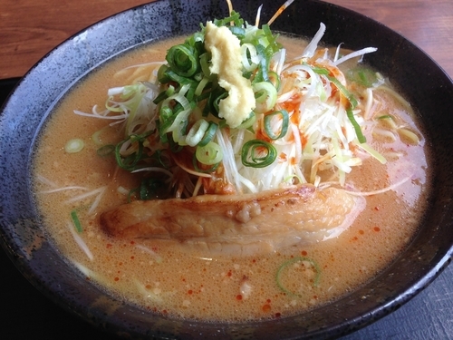 「濃厚ねぎ味噌らーめん　￥８１０」@伝丸 高浜店の写真