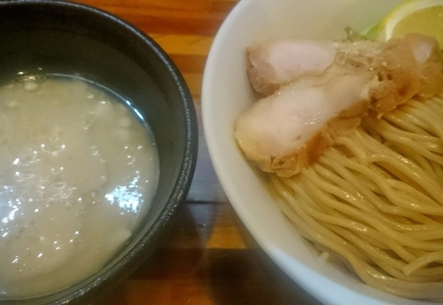 「ホタテつけ麺（四季限定）」@鮮魚らーめん 五ノ神水産の写真