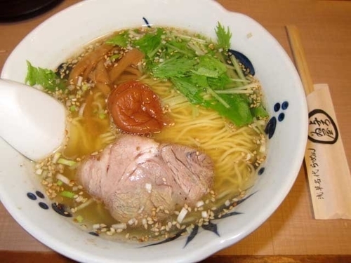 「梅しおらーめん　750円」@与ろゐ屋の写真