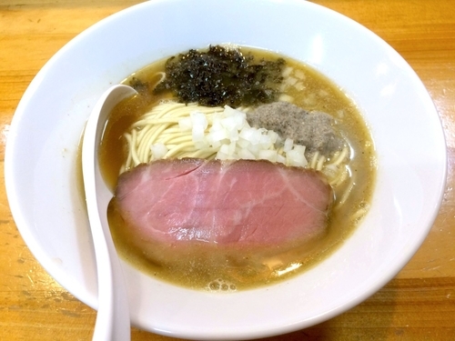 「煮干ソバ塩（750円）＋ブースター（100円）」@煮干中華ソバ イチカワの写真