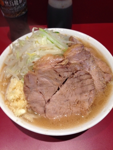 「小豚（ヤサイ、ニンニク）」@ラーメン二郎 荻窪店の写真