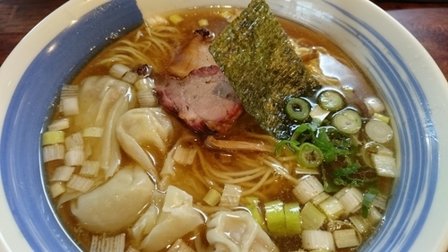 「ワンタン麺￥900」@麺屋 悠の写真