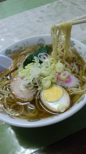 「らーめん¥500」@らーめん食堂 日和りの写真