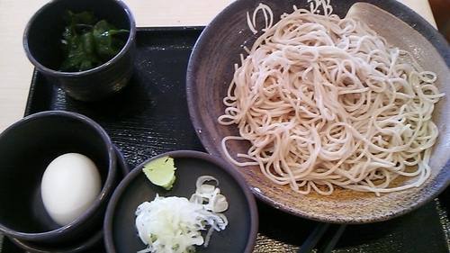 「朝そば（冷、温玉、かき揚げ→わかめ）」@ゆで太郎 上尾平塚店の写真