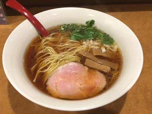 「あご出汁ラーメン (月末月曜日限定) 800円」@麺屋 紅の写真