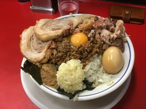「【限定】台湾まぜそば＋豚2枚＋ほぐし＋味玉」@豚男 -BUTAMEN-の写真